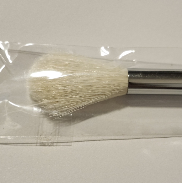 💚 3/$10 Morphe M510 Pro Round Blender Brush - Picture 4 of 5